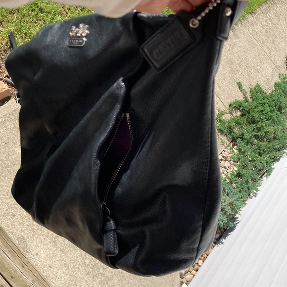 Black leather Coach purse - Picture 9 of 11